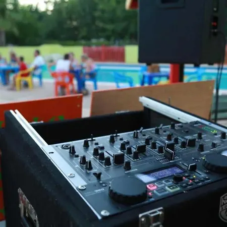 4 Etoiles - Piscine - Ccaffbg