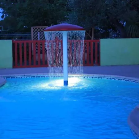 4 Etoiles - Piscine - Ccaffbg *