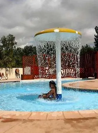 4 Etoiles - Piscine - Ccaffbg