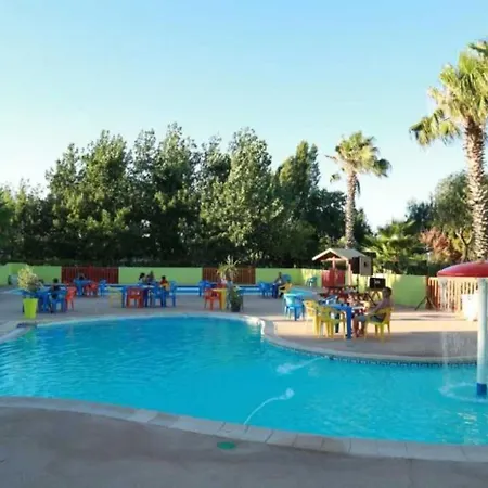 مكان تخييم 4 Etoiles - Piscine - Ccaffbg