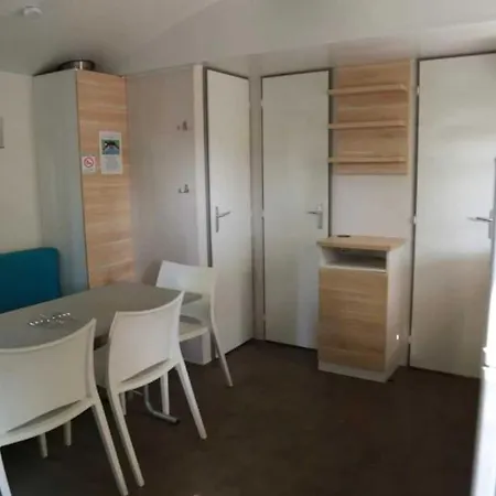 4 Etoiles - Piscine - Ccaffbg