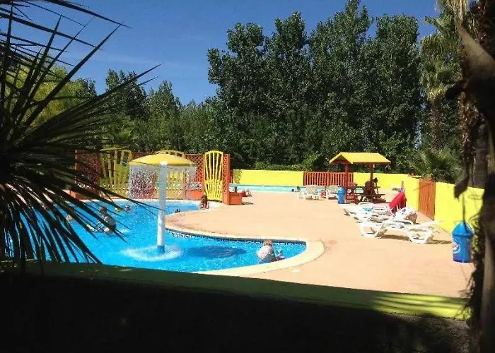 4 Etoiles - Piscine - Ccaffbg