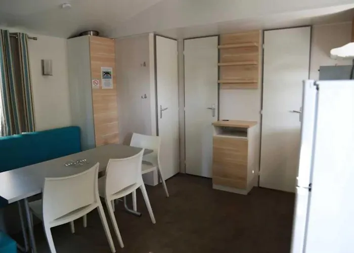 4 Etoiles - Piscine - Ccaffbg